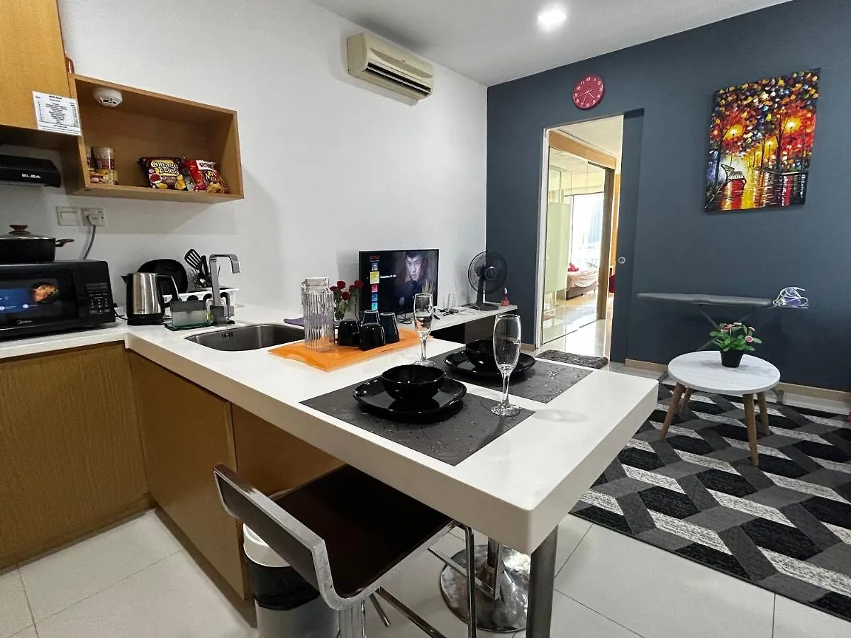 Private Jacuzzi Suite - Pertama Residency Kuala Lumpur Lägenhet