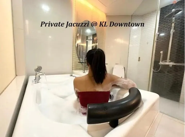 קואלה לומפור Private Jacuzzi Suite - Pertama Residency 0*, קואלה לומפור